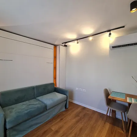 Adore - Modern * تيرانا