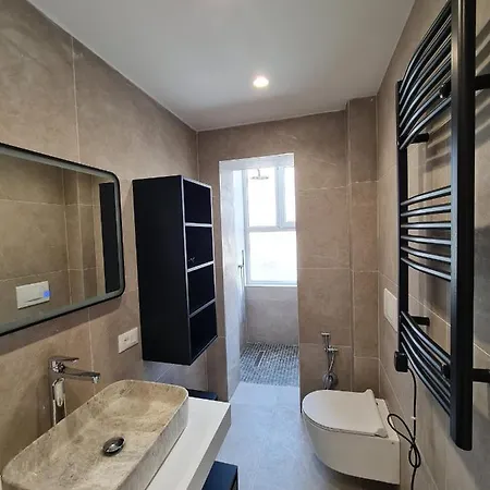 Adore - Modern Apartment *